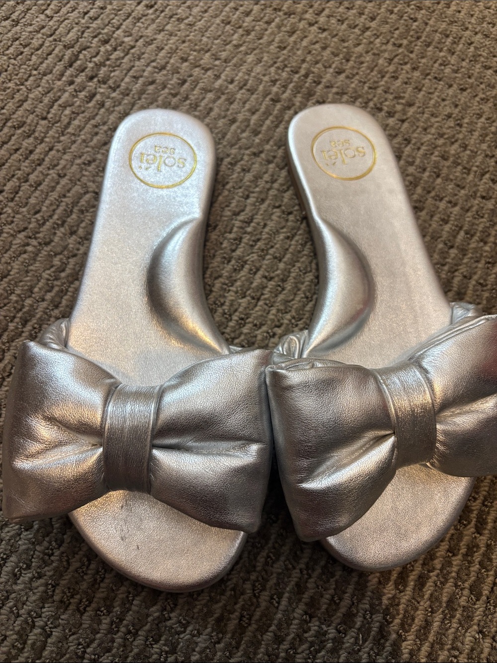 Metallic Silver Bow Slide Sandals - Women